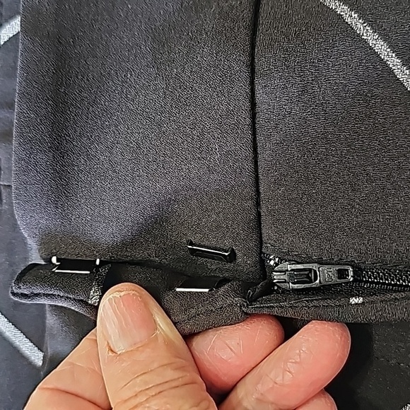 7TH Avenue trousers black with white geometric print size 4 Travel Y2K - Picture 7 of 11